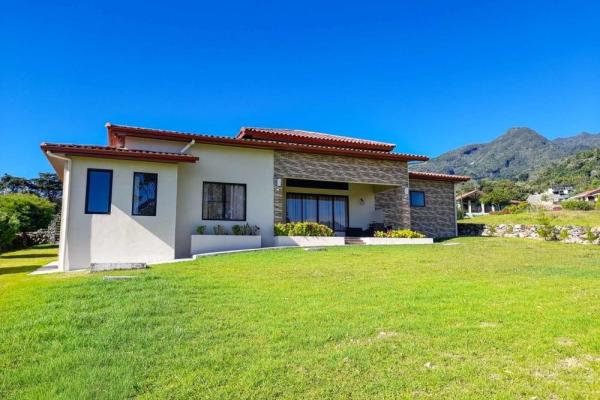 Excepcional casa en cerro verde estates, boquete