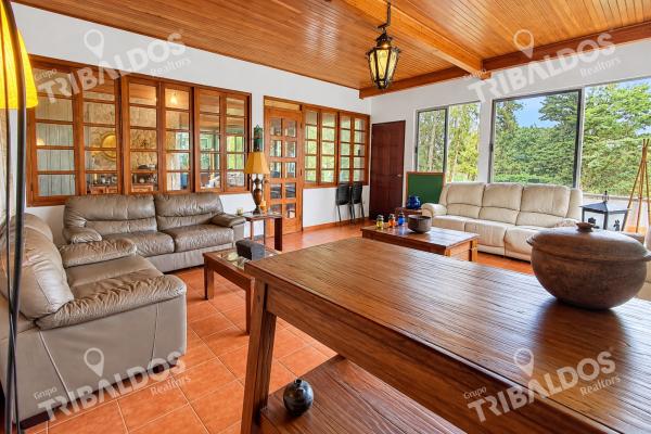 Venta de casa en cerro azul, residencial altos de cerro azul