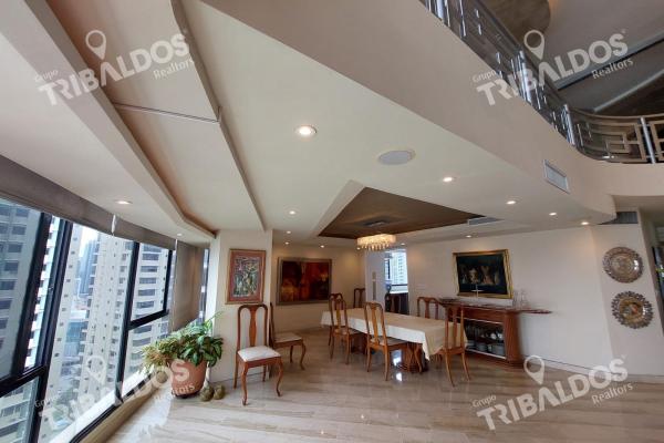Venta de penthouse de dos pisos en paitilla