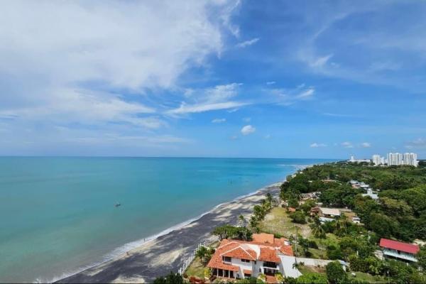 Apartamento en venta frente al mar – farallón