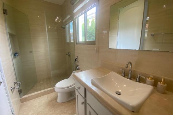 Sale of house in santa maria