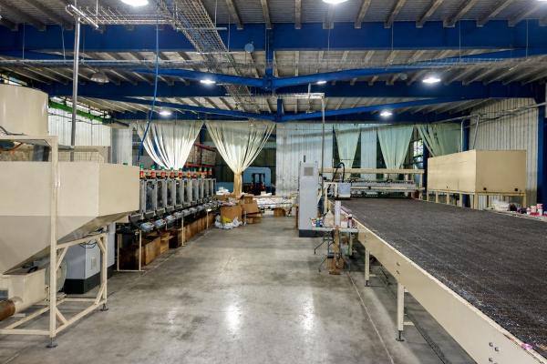 Warehouse sale in las cumbres