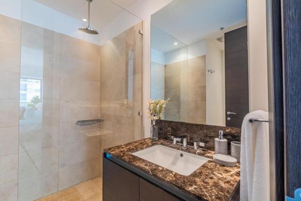 Comfortable high-floor 2-bedroom apartment