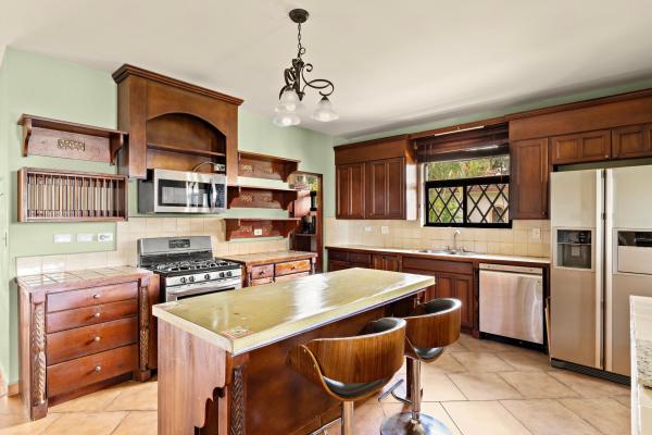 Spacious 3-bedroom home for sale in boquete