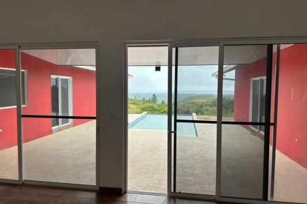 Casa en venta – vista a al mar en el calvario