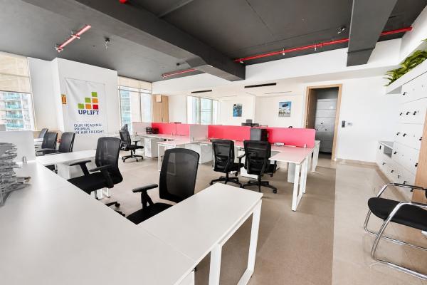 Office for sale in bicsa financial ave. balboa