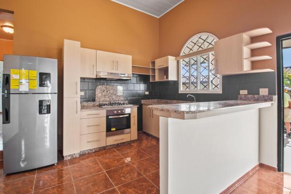 3 bedroom home with loft in alto boquete