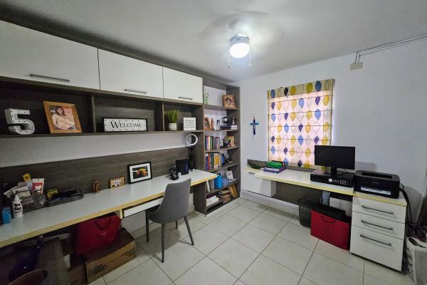 Venta de casa unifamiliar en fuente del fresno condado del rey remodelada