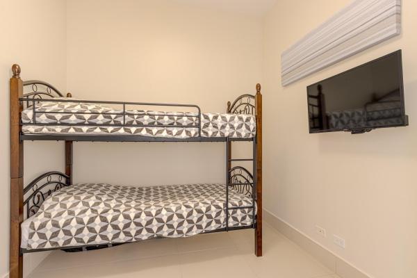 Precioso condominio amueblado de 3 habitaciones en punta caelo