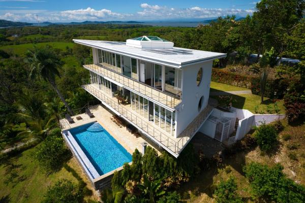 The art of living: a french architect’s dream home