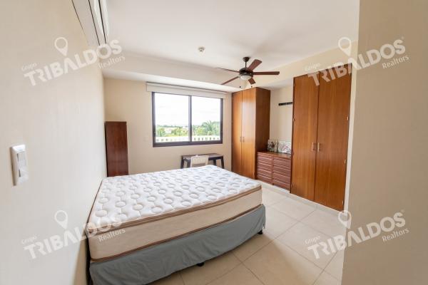 Venta de apartamento en ph hoyo 18 islamar, vista mar