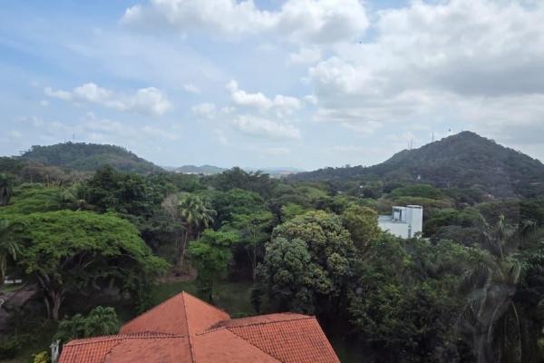 Apartamento con vistas espectaculares al puente de las américas