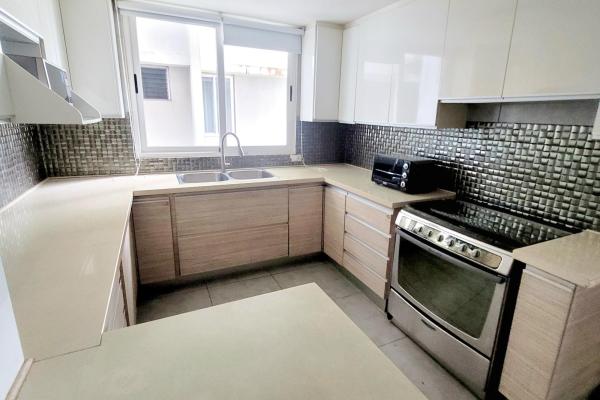 Bargain for sale at edf bahia marbella 1