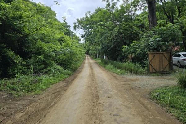 Centrally-located lot with 2 rental studios