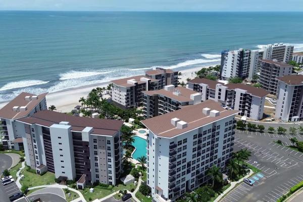 2 bedroom condominium beachfront caracol beach