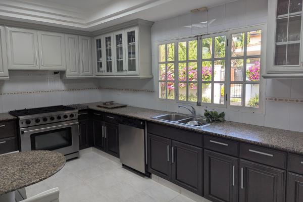 Venta de casa en las cumbres, la meseta