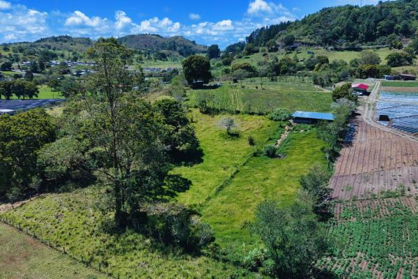 Land for sale – volcán, cordillera arriba entrance