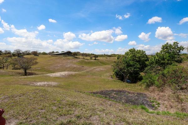 Venta de granja con mejoras en san carlos