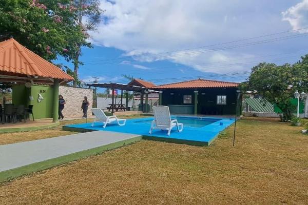 House with pool large lot nueva gorgona panama