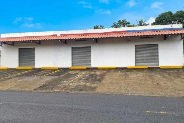 Ollas abajo plaza comercial en venta