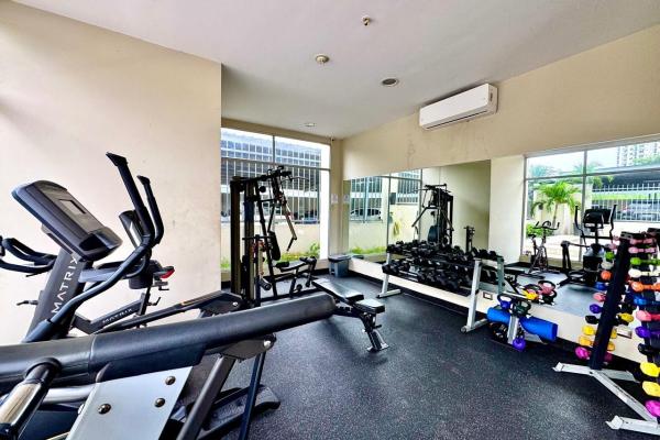 Venta de apartamento en ph rokas 1, ancón