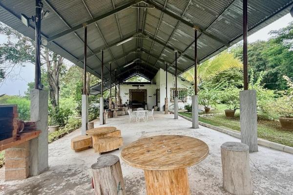 Villa elsyel in valley of the lilries