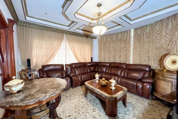 Se vende casa en urbanización margarita, colón