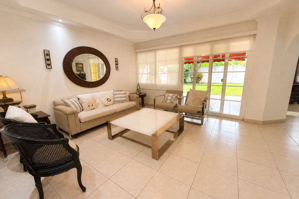 Venta de casa en costa dorada, costa del este