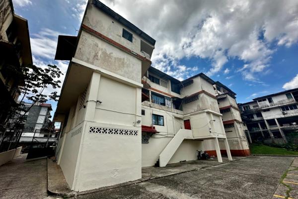Selling two rented apartment buildings in perejil