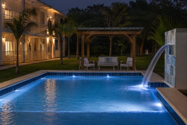 Complejo de apartamentos de 12 unidades en venta - pedasi, panamá