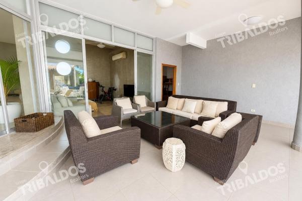 Venta de residencia moderna en coronado