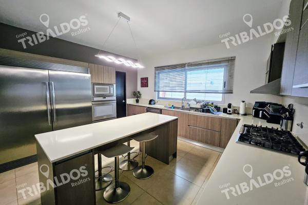 Venta de casa en dorado village en condado del rey