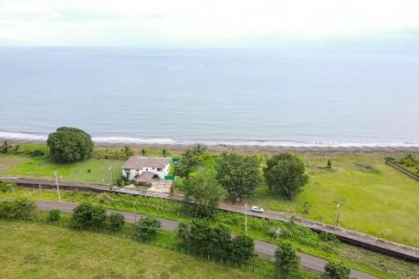 Se vende lote de 1,085 m2 en portobelo panamá