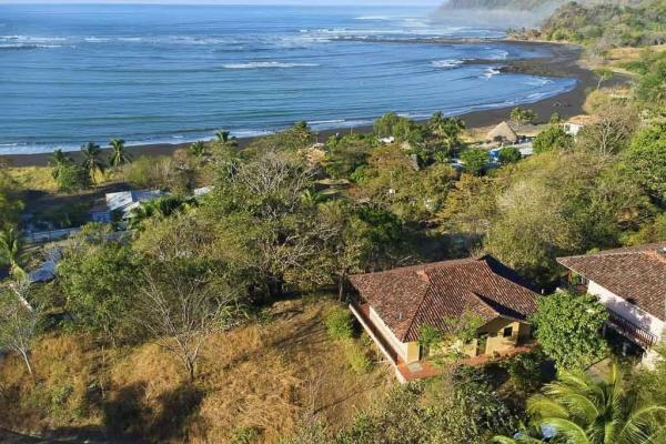 Cambutal ocean view home near los buzos
