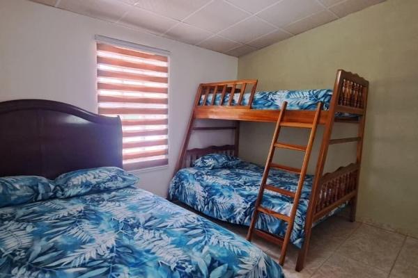 House with pool large lot nueva gorgona panama