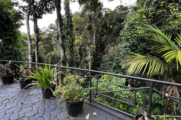Casa con vistas a la montaña en altos del maría