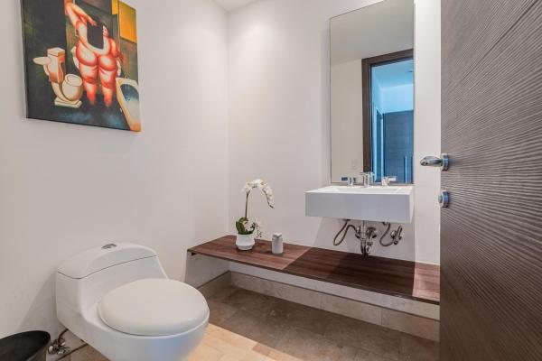 Comfortable high-floor 2-bedroom apartment