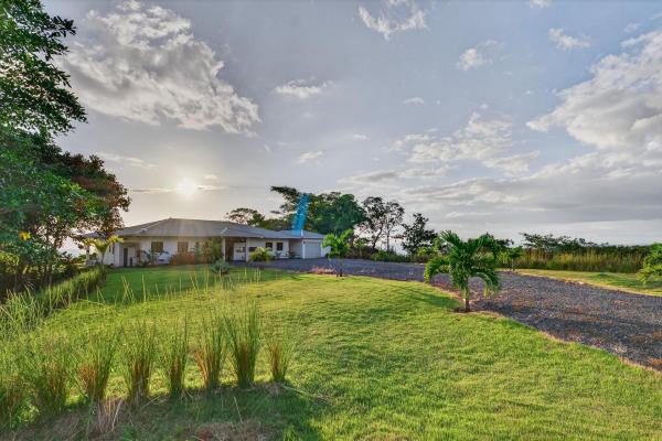 Ocean view home in morrillo heights, veraguas