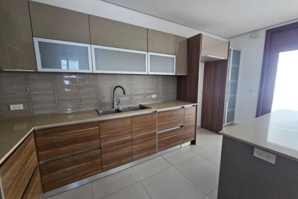 Se vende apartamento marbella 47, reposeído