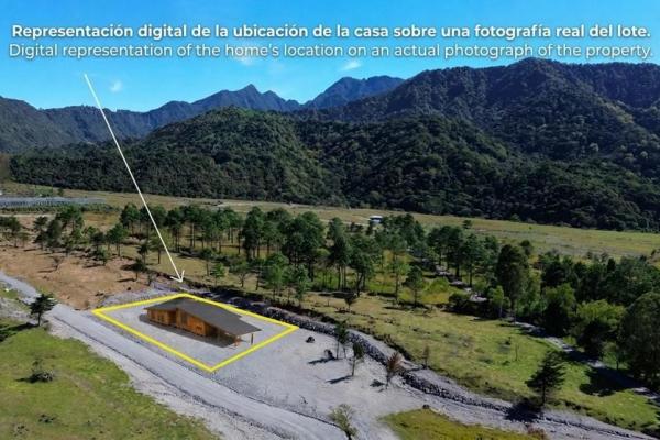 High-end off-grid home with volcán barú views