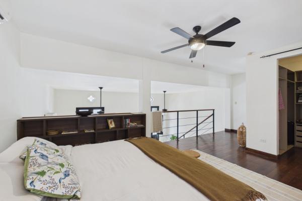 El refugio del narrador: un loft romántico de 3 niveles