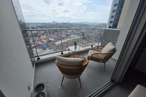 Apartment for sale in park square condominium.