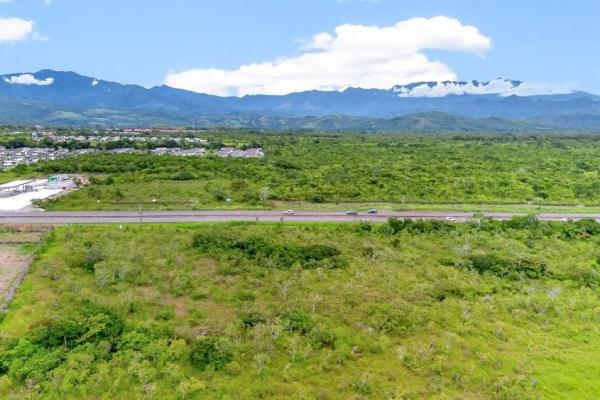 5,000 m² lot for sale on boquete main road