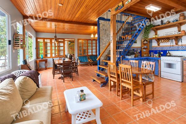 Venta de casa en cerro azul, residencial altos de cerro azul