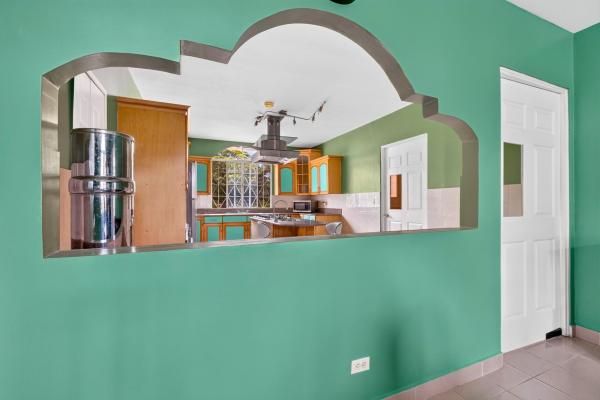 Fully furnished alto boquete home for sale