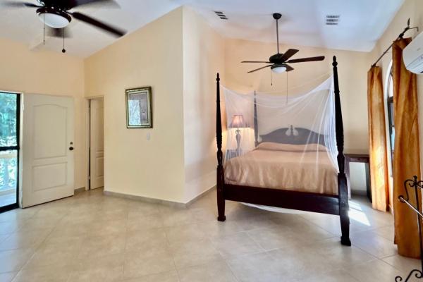 Casa en altos de maría con estudios independientes