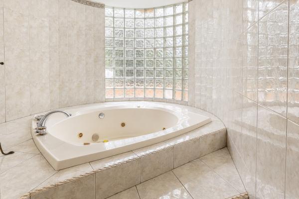 Venta de casa duplex en altos del golf