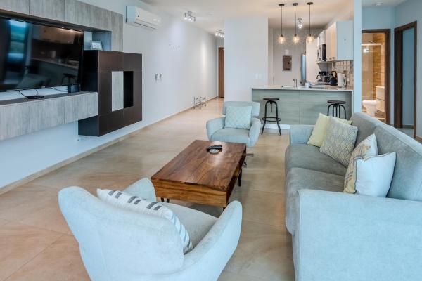 Apartamento frente al mar en ph royal palm, nueva gorgona