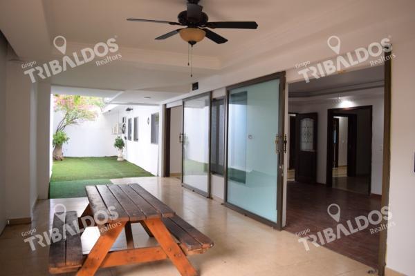 Venta o alquiler de casa comercial en marbella