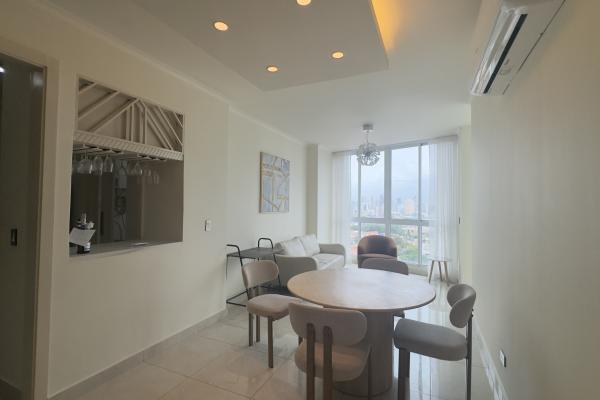 Alquiler de apartamento en ph the cosmopolitan (amoblado)